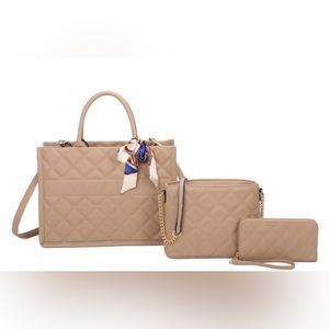 NWT 3 piece set Boutique Tote bag crossbody